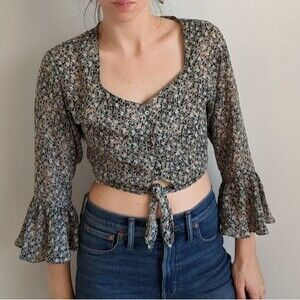 Vintage Ditzy Floral Y2K Button Down Tie Knit Crop Top Shirt